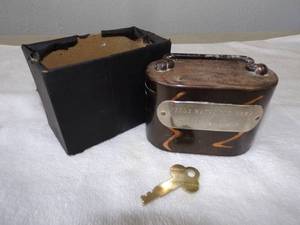 lot 82 image: 1st National Bank of Battle Lake - Vintage Child Bank with Key