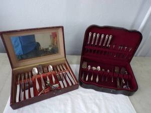 lot 73 image: 2 Silverware Set with Cases