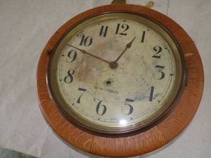 lot 103 image: Vintage Seth Thomas Wall Clock with Key