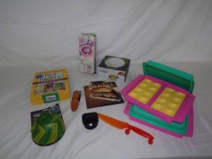 lot 133 image: Fix-it and Forget it Cookbook, Tupperware, Frosting, Egg Holder