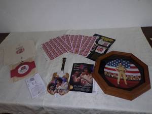 lot 142 image: Elvis Lot - Stamps