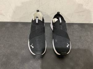 lot 320 image: PUMA Womens Prowl Slip-on Shine WNs Cross SIZE 9
