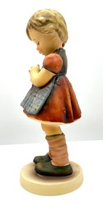 HUMMEL Figurine - A Stitch In Time