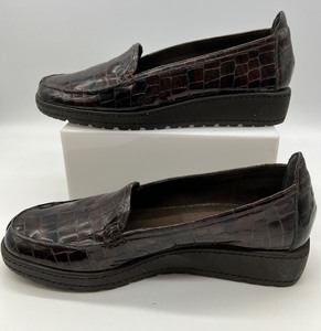 STUART WEITZMAN Slip On Alligator Design Loafer Shoes 7.5 N