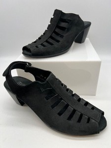 MUNRO Suede Black Sandals  - 7 12 M