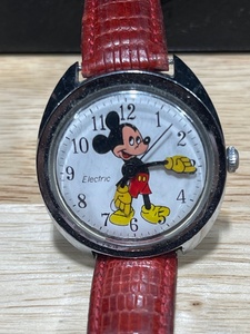 lot 71 image: Mickey Mouse Watch