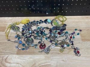 lot 76 image: Necklaces