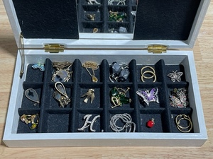 lot 25 image: Assorted Jewelry and Box