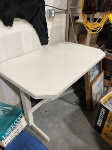 lot 115 image: Vintage Wood Table