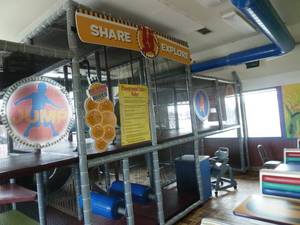 lot 1 image: Burger King Play Gym By Soft Play LLC