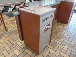 lot 15 image: Garbage Dispenser NO Can Inside