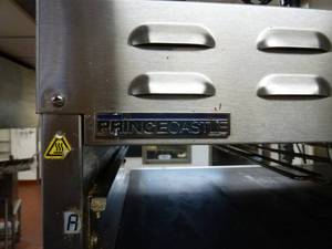 lot 30 image: Prince Castle Sandwich Holding Bin