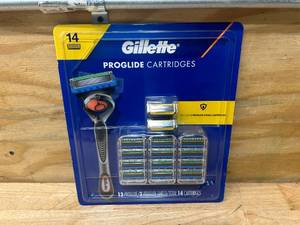 lot 83 image: GILLETTE Proglide Cartridges (14 count)