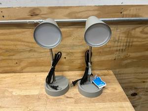 lot 86 image: ROOM ESSENTIALS Lot of 2- LED Task Lamps