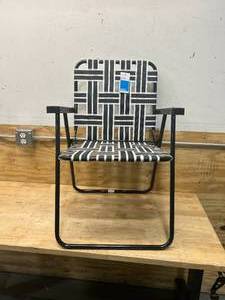 lot 95 image: ROOM ESSENTIALS Folding Chair