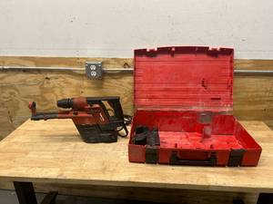 lot 102 image: HILTI TE 5 Hammer Drill with HEPA Filter and Case
