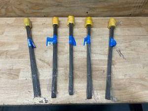 lot 33 image: EMPIRE LEVEL Lot of 5 Packs of- 78-004 Stake Flags, Yellow (100 per pack)