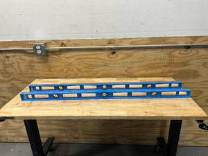 lot 110 image: Lot of 2- 4 Foot Levels