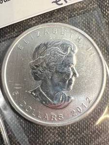 1 TROY OZ .999 FINE SILVER 2012 CANADIAN MAPLE LEAF