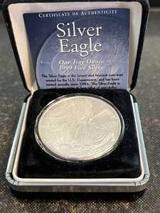 2006 AMERICAN SILVER EAGLE 1 TROY OZ .999 FINE SILVER IN BOX