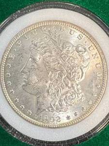 1902-O US MORGAN SILVER DOLLAR IN GREEN CASE