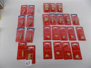 lot 63 image: 25 - Flare nut  Flare Unions