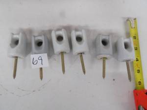 lot 69 image: 6 - Screw In Insulator