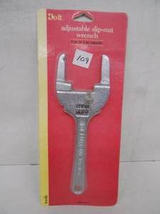 lot 109 image: Adjustable Slip nut Wrench 1 to 3