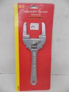 lot 111 image: Adjustable Slip - Nut Wrench 1 to 3