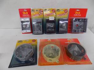 lot 117 image: 8 - Out Door Electrical Boxes