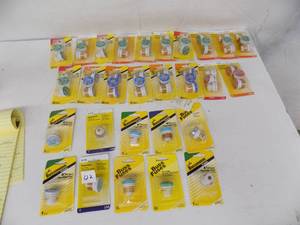 lot 122 image: 28 - Bussmann Fuses