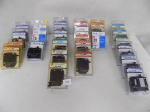 lot 131 image: 25 - Single Pole Breakers