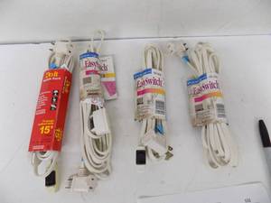 lot 149 image: 4 - 15 Switch Cords 16 gauge