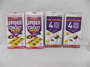 lot 159 image: 4 - Spider and cricket Glue Traps