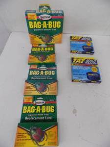 lot 160 image: 6 - Bag a Bug Bottle Trap, Roach Killer