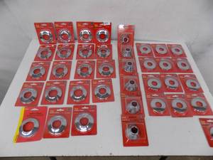 lot 183 image: 38 - Flanges, 1 12, 1 14, 12, 34