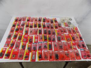 lot 207 image: 100 Faucet Gaskets, Orings, Repair Kits