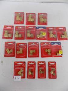 lot 210 image: 18 - Compression Elbow