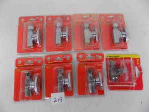 lot 219 image: 8 - Straight Valves