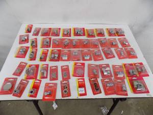 lot 225 image: 53 - Fittings & misc plumbing