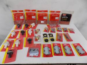 lot 232 image: 32 - Plumbing Items