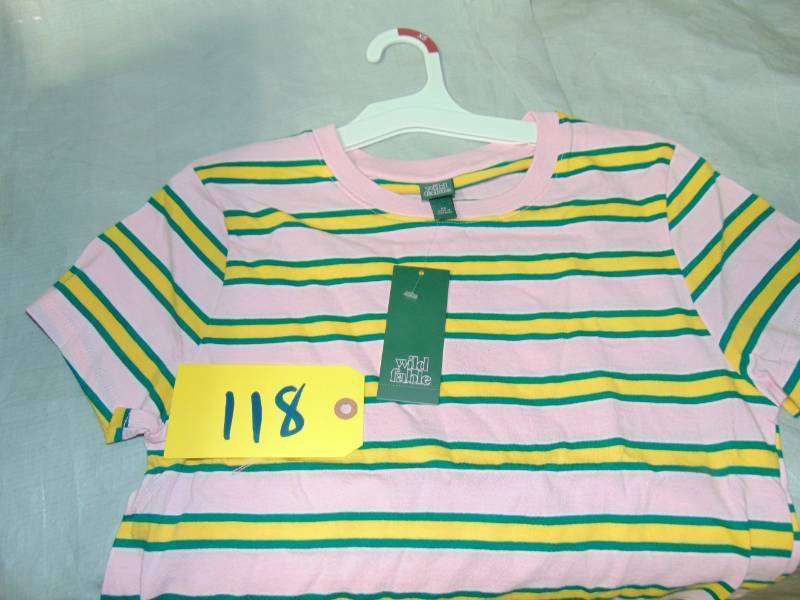 lot 37 image: Striped T-Shirts Size XS