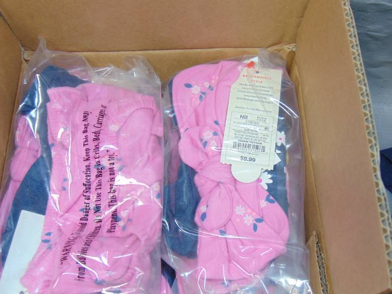 lot 39 image: 12 Pack Baby Girl Cat And Jack  Months 3-piece Outfit Size NB