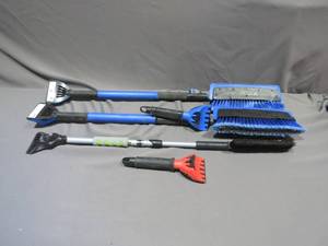 lot 25 image: Mixed Lot of Ice ScrapersSnowbrooms