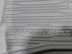 lot 27 image: Ford Expedition Floor Mats