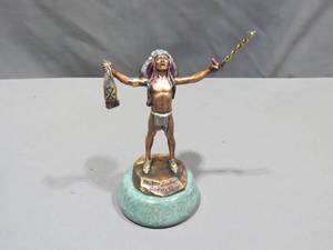 lot 81 image: Legend Collectors Society Wakan Tanka Statue
