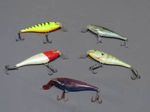lot 60 image: Mixed Lot of MuskieNorthern Lures (5)