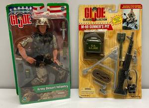 2003 Hasbro G.I. Joe Action Figure Army Desert Onfantry (NIB) & G.I. Foe Calssic Collection M-60 Gunners Pit Mission Gear Set (NIB)