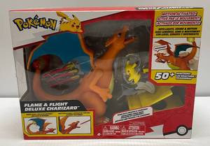 Pokemon Flame & Flight Deluxe Charzard Playset Lights, Motions & Sounds (NIB)