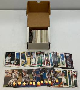 Vintage Unsorted Baseball Cards